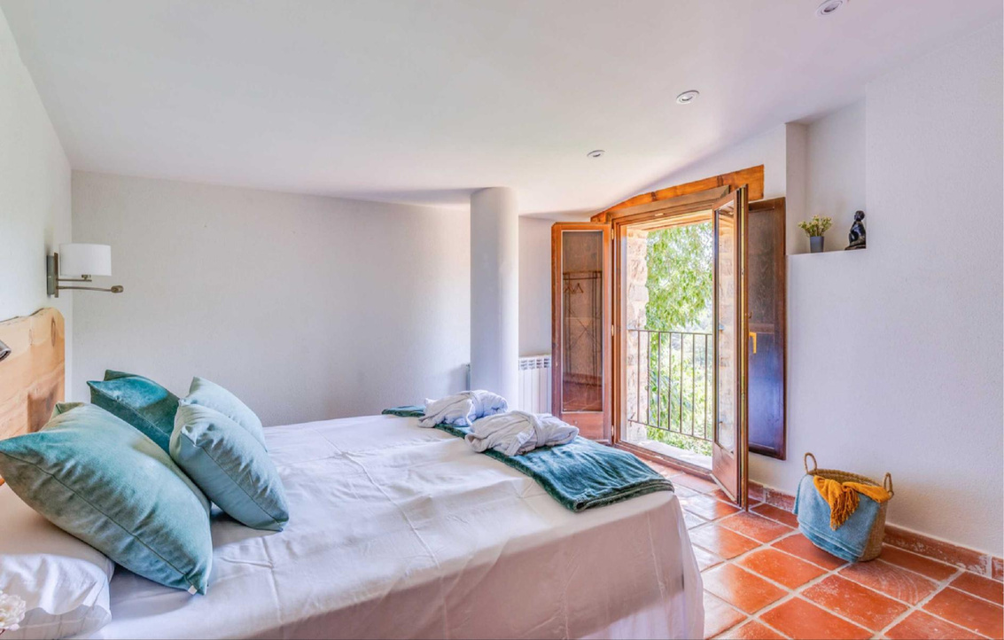 Mirador, Room 11