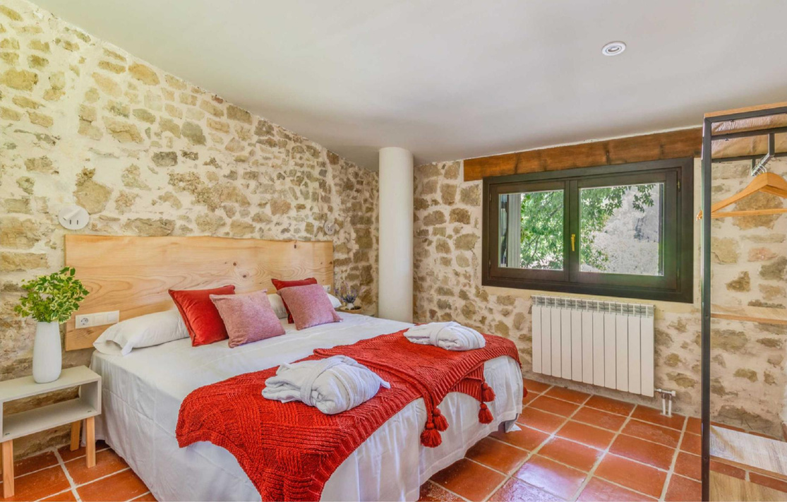 Mirador, Room 9